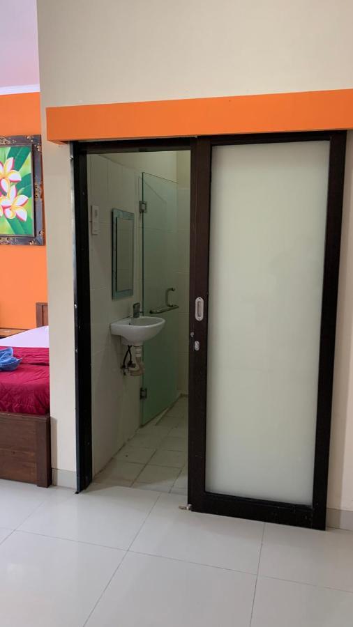 Taxa Uma Guest House Kuta Lombok Exterior foto